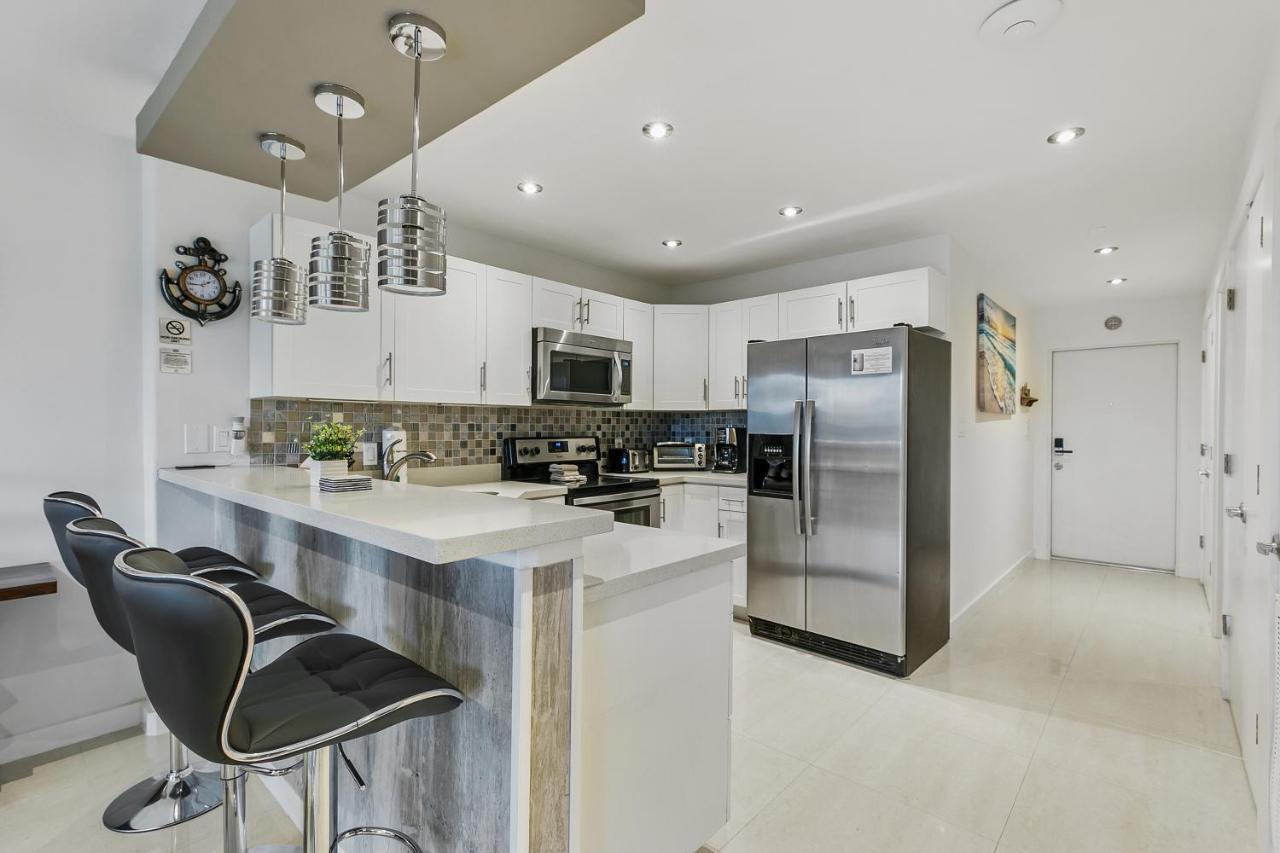 Newly Decorated Condo In Beautiful Beachfront Resort South Padre Island Exterior foto