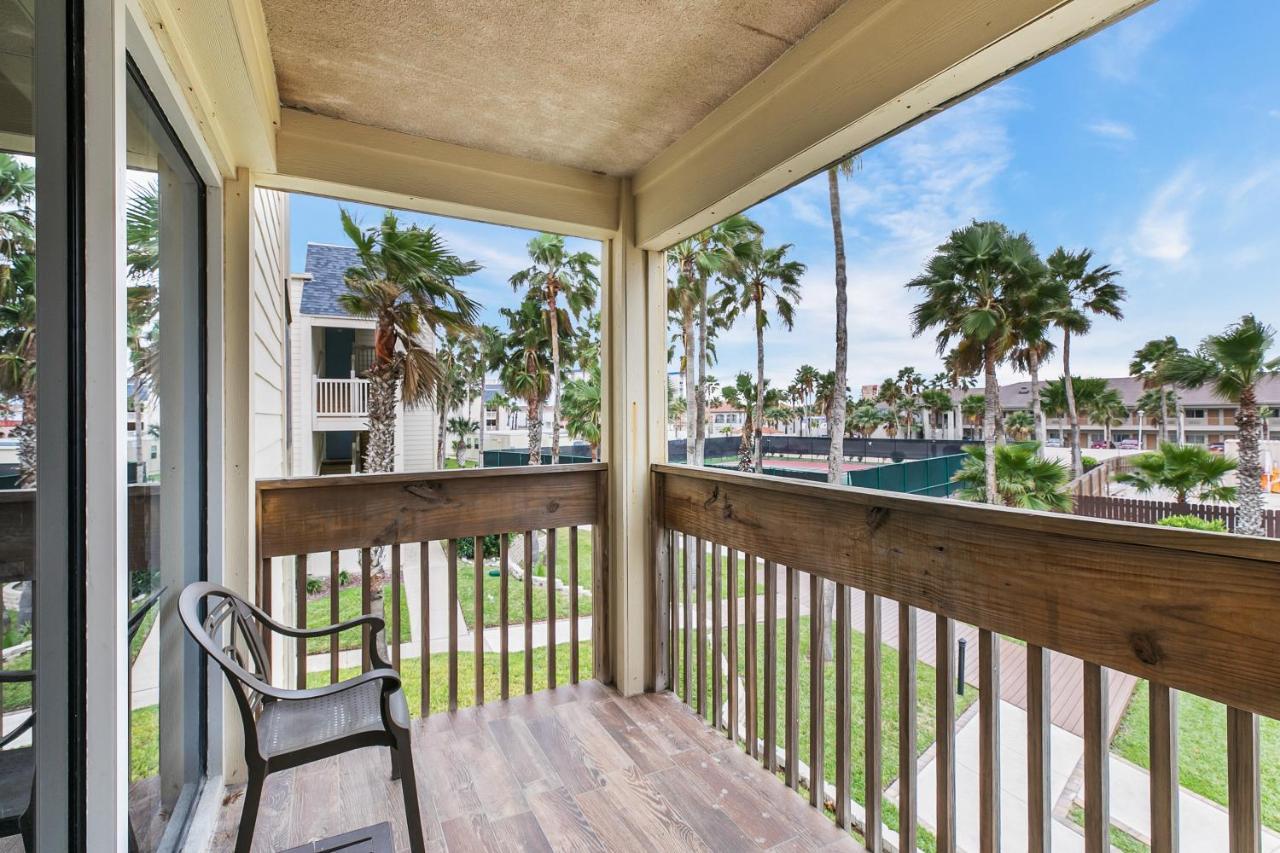Newly Decorated Condo In Beautiful Beachfront Resort South Padre Island Exterior foto
