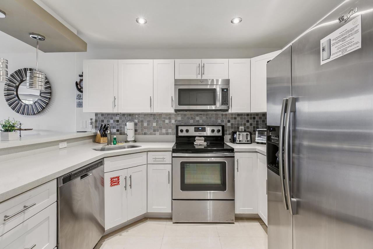 Newly Decorated Condo In Beautiful Beachfront Resort South Padre Island Exterior foto